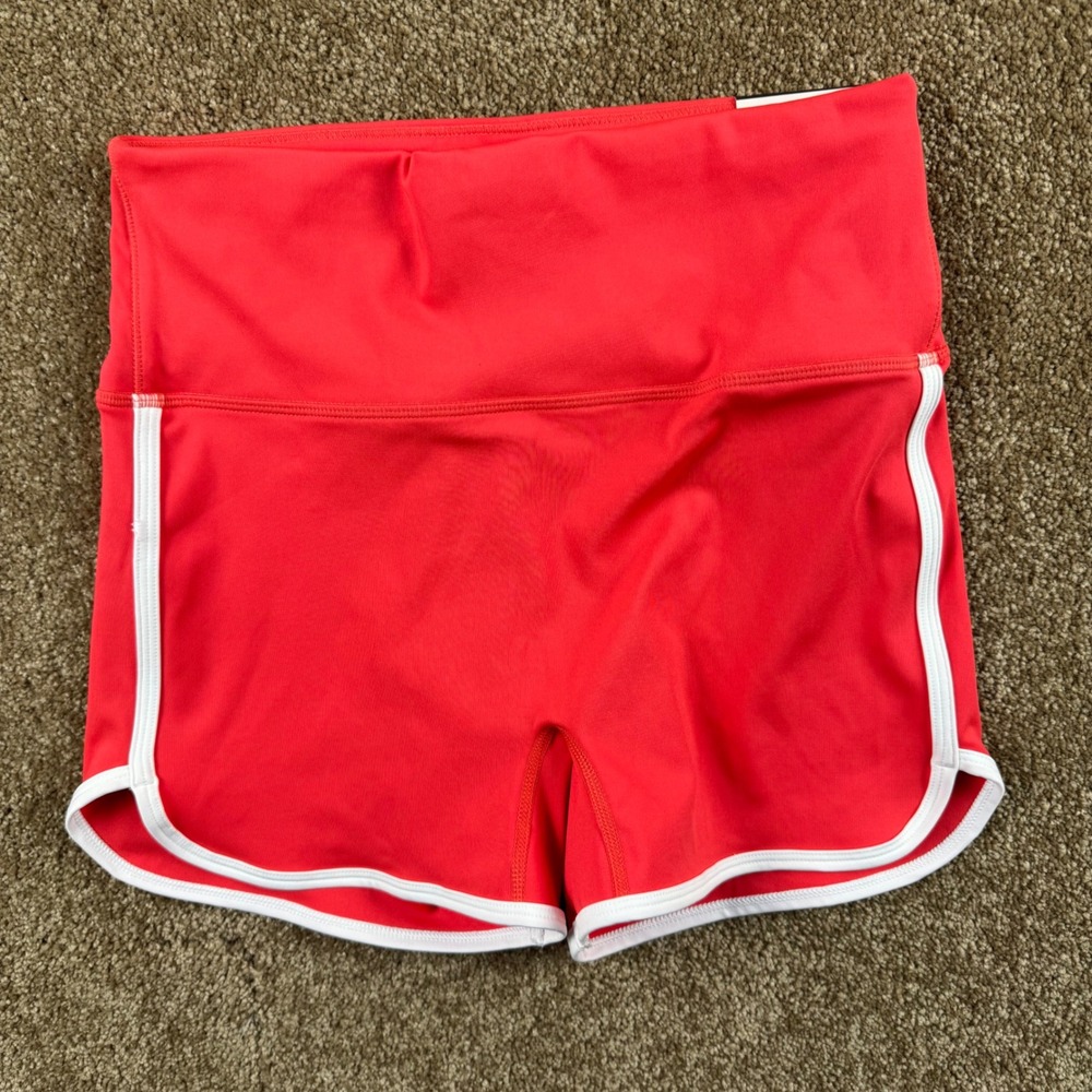 DSG Activate High Rise Bike Shorts Red White Trim Dolphin Hem Womens Size M NEW